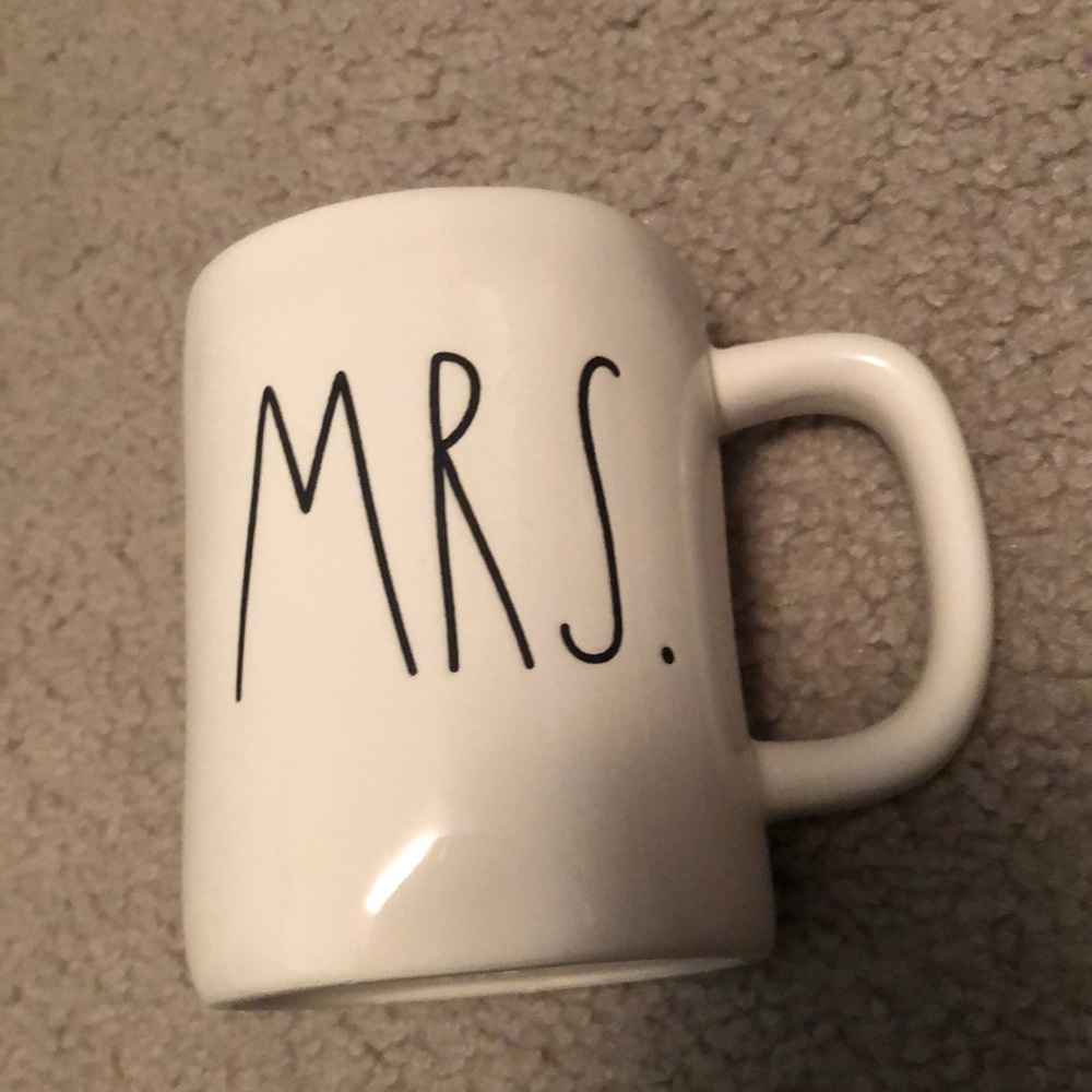 Rae Dunn mug